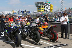 Valentino Rossi, Yamaha Factory Racing; Hector Barbera, Avintia Racing; Marc Marquez, Repsol Honda T