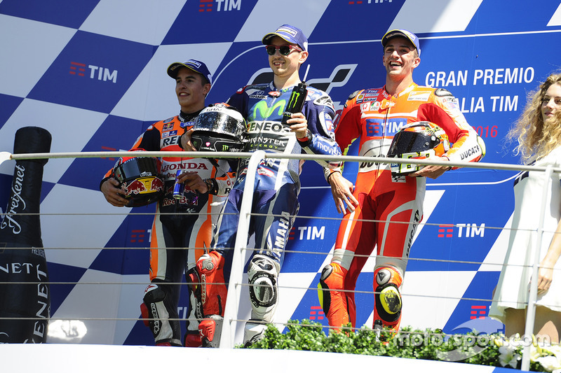 Podio: ganador de la carrera Jorge Lorenzo, Yamaha Factory Racing, segundo lugar Marc Márquez, Repso