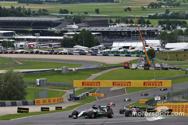 Lewis Hamilton, Mercedes AMG F1 W07 Hybrid