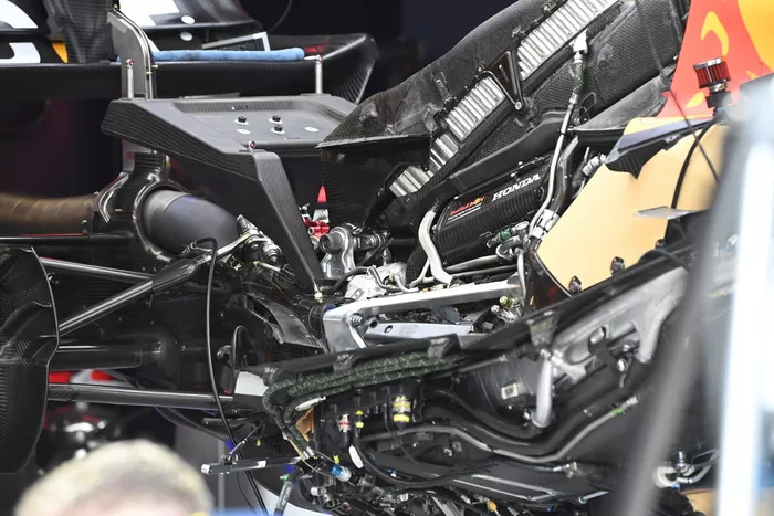 Red Bull RB19: Antriebsinstallation