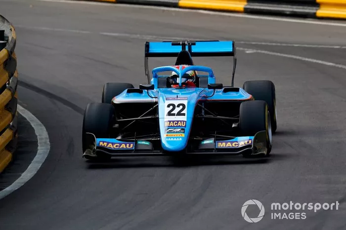 #22 Arjun Maini, Jenzer Motorsport