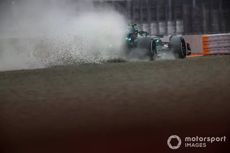 Fuoripista di Fernando Alonso, Aston Martin AMR23 