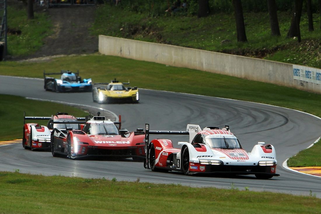 #6 Team Penske Motorsport Porsche 963: Nick Tandy, Mathieu Jaminet, #31 Action Express Racing Cadillac V-Series.R: Pipo Derani, Jack Aitken, #7 Team Penske Motorsport Porsche 963: Dane Cameron, Felipe Nasr