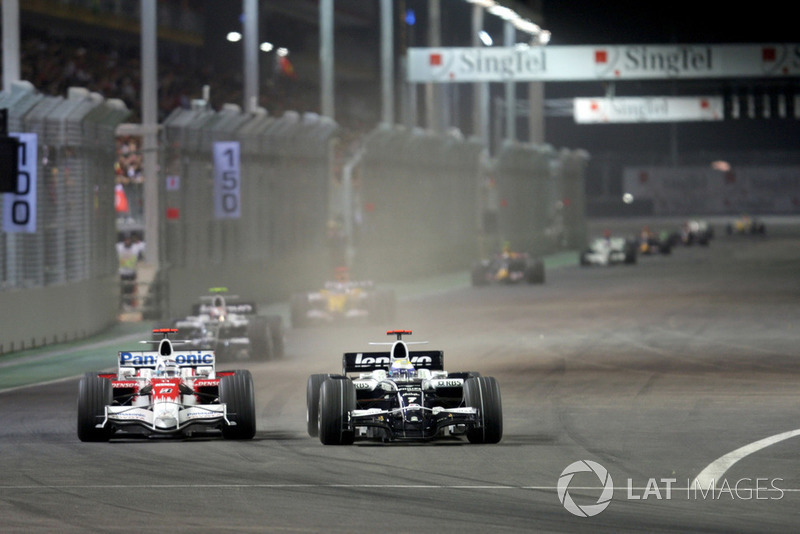 Nico Rosberg, Williams FW30 double Jarno Trulli, Toyota TF108