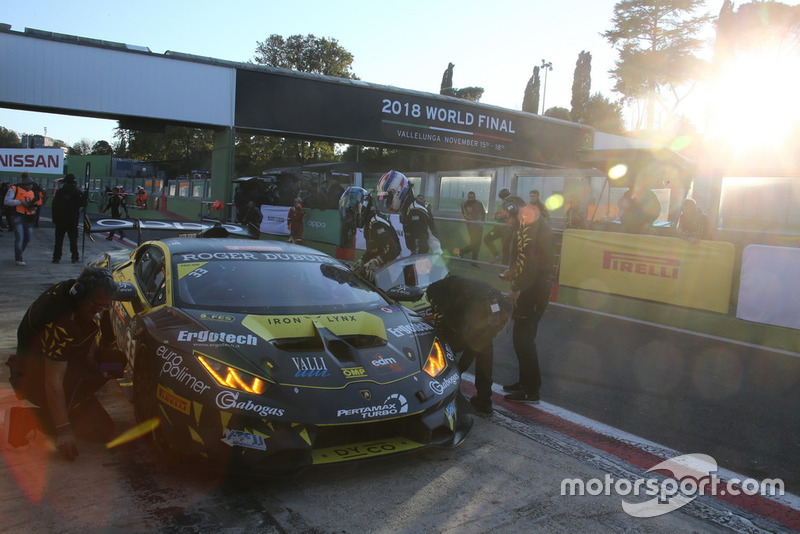 Lamborghini Huracan Super Trofeo Evo #3, Iron Lynx: Kelvin Snoweks, James Pull