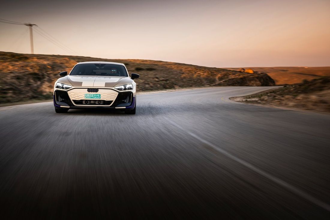 Audi RS E-Tron GT Performance 2025