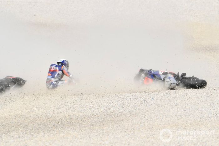 Accidente de Miguel Oliveira, Red Bull KTM Tech 3, Pol Espargaró, Red Bull KTM Factory Racing