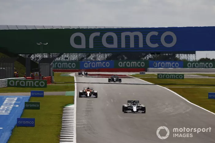 Pierre Gasly, AlphaTauri AT01, Carlos Sainz Jr., McLaren MCL35