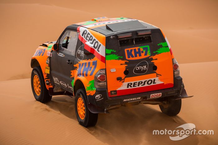 Isidre Esteve, J.M. Villalobos, KH-7 Rally Team