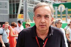 Sergio Marchionne, Ferrari Präsident und CEO Fiat Chrysler Automobiles in der Startaufstellung