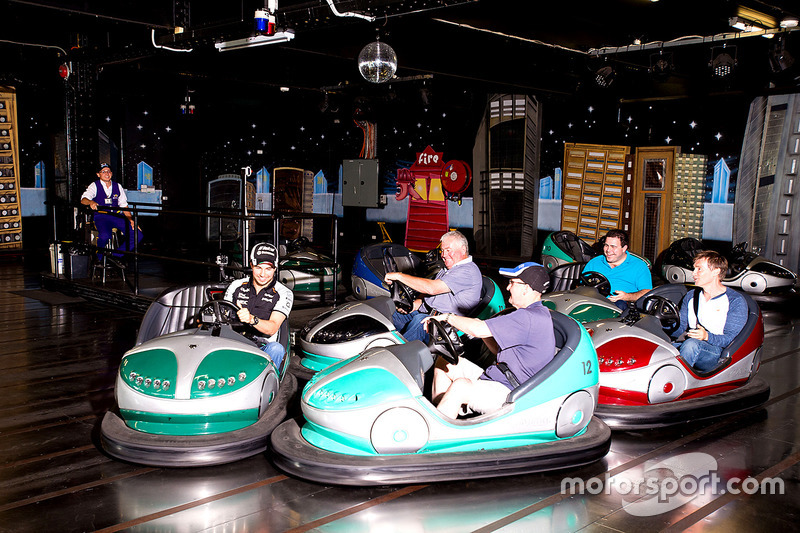 Sergio Pérez, Sahara Force India F1 visita Luna Park