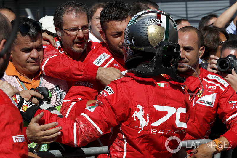 Minimizar daños, de eso se trató la carrera de Vettel. Salvó un podio pero perdió el liderato