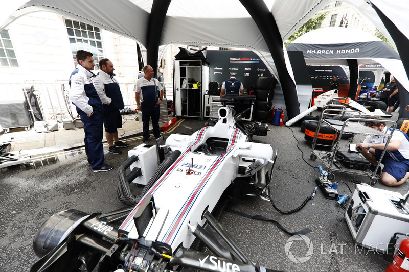 Williams готовится к заездам
