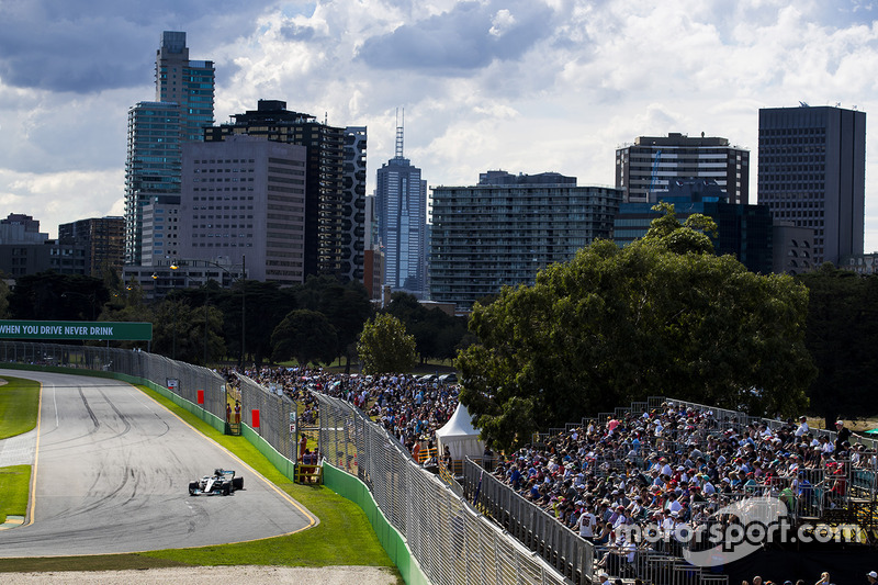 Lewis Hamilton, Mercedes AMG F1, W08