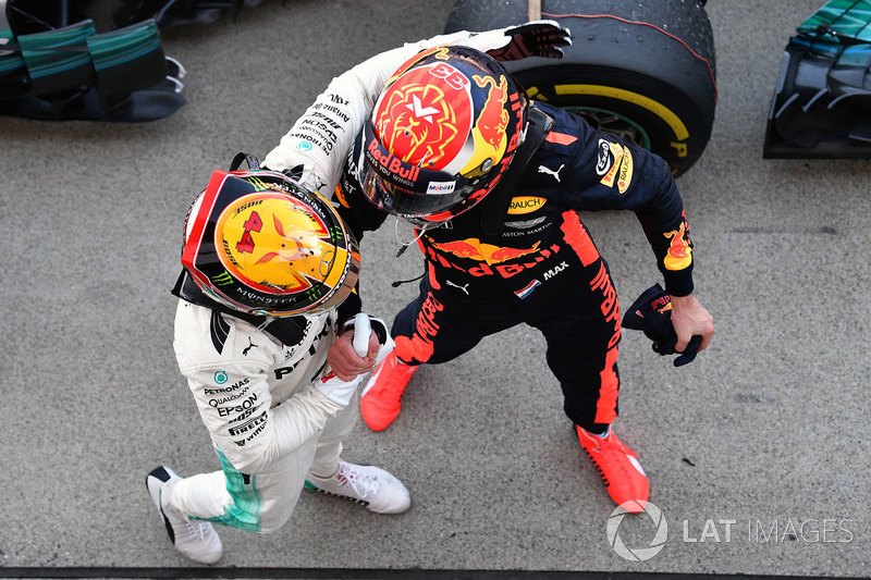 Race winner Lewis Hamilton, Mercedes AMG F1 celebrates in parc ferme with Max Verstappen, Red Bull Racing