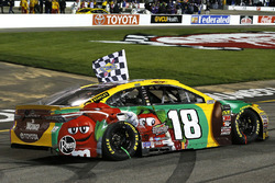 1. Kyle Busch, Joe Gibbs Racing, Toyota Camry M&M's
