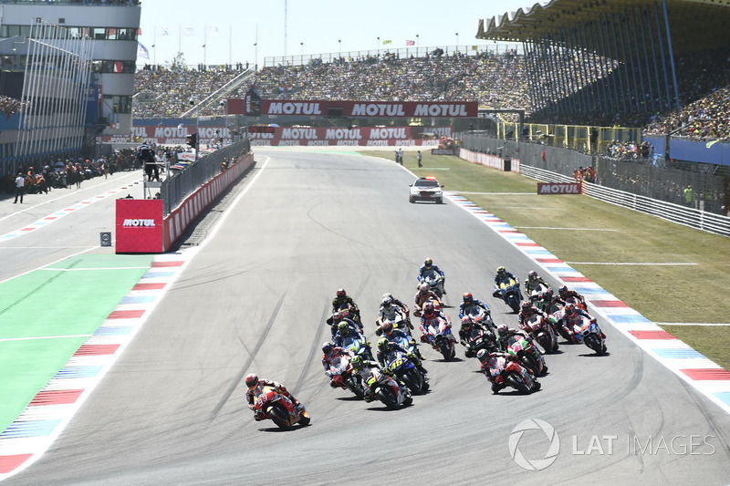 Partenza: Marc Marquez, Repsol Honda Team, al comando