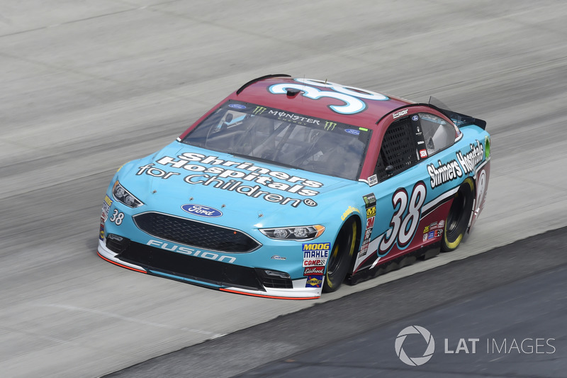 32. David Ragan, Front Row Motorsports, Ford Fusion Shriners Hospital For Children