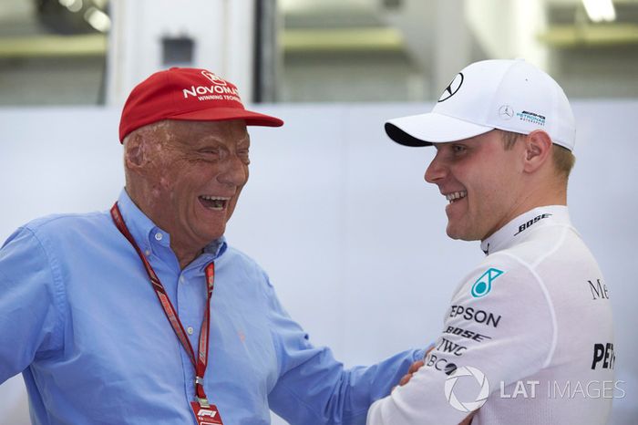 Niki Lauda, presidente non esecutivo, Mercedes AMG, con Valtteri Bottas, Mercedes AMG F1