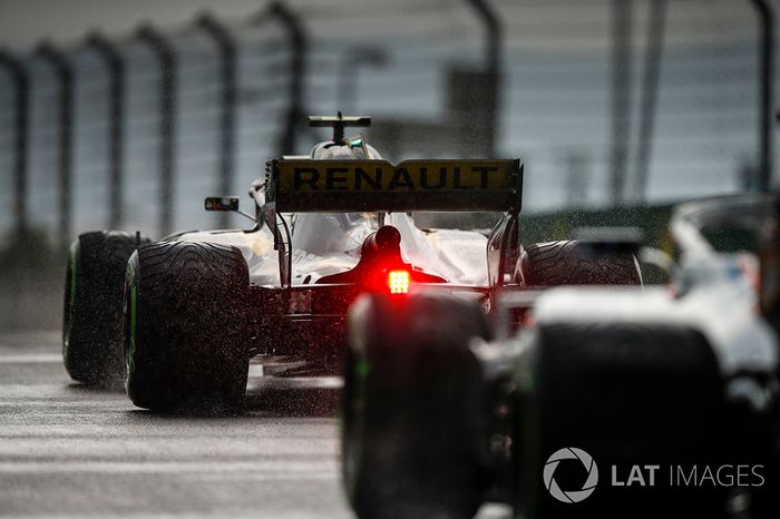 5: Carlos Sainz Jr., Renault Sport F1 Team R.S. 18, 1'36.743