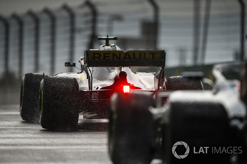 5: Карлос Сайнс, Renault Sport F1 Team R.S. 18 – 1:36.743