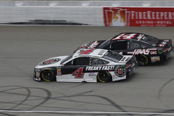 Kevin Harvick, Stewart-Haas Racing, Ford Fusion Jimmy John's Clint Bowyer, Stewart-Haas Racing, Chev