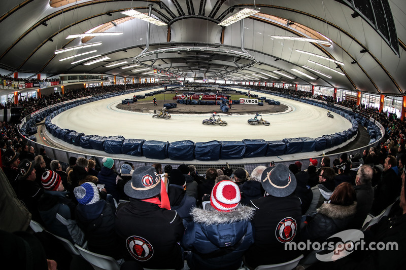 Предпоследний этап Ice Speedway Gladiators-2018 проходил на «Макс Айхер Арене» в немецком Инцелле