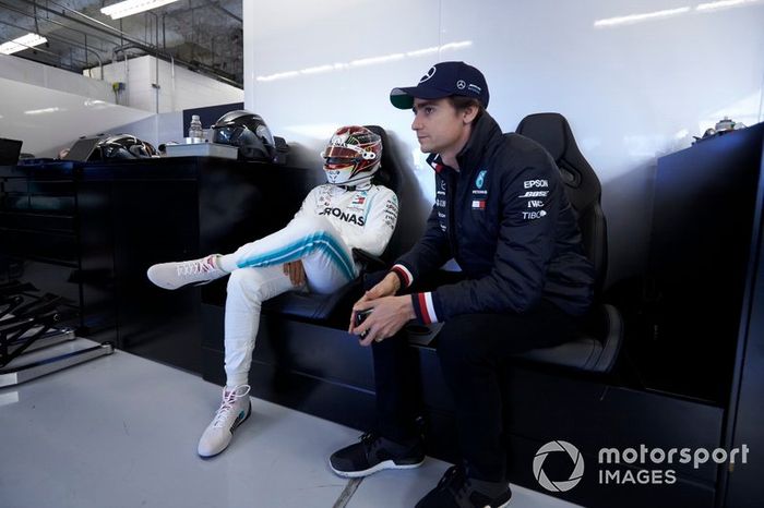 Lewis Hamilton, Mercedes AMG F1, y Esteban Gutiérrez, Mercedes AMG F1