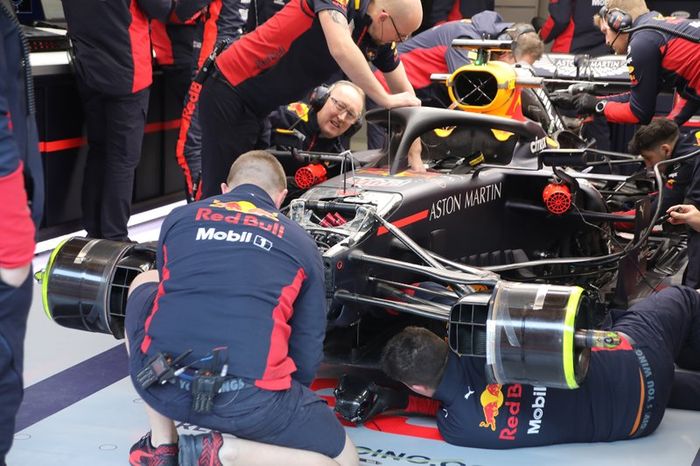 La parte delantera del Red Bull Racing RB16