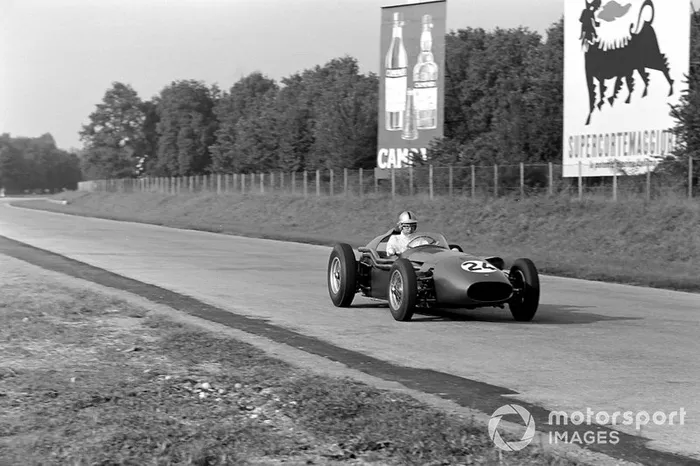 Roy Salvadori, Aston Martin DBR4/250