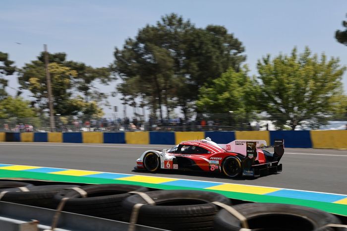 #6 Porsche Penske Motorsport Porsche 963: Kevin Estre, Laurens Vanthoor, Matt Campbell