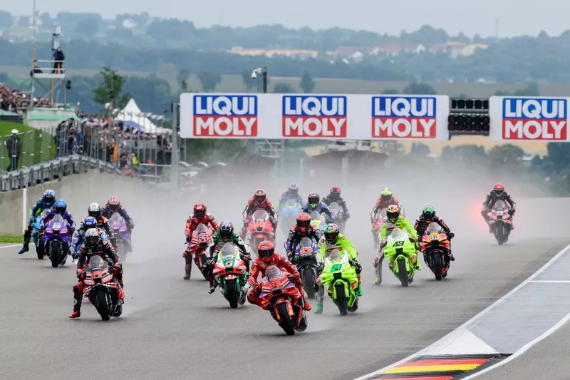 Départ de la course de vitesse