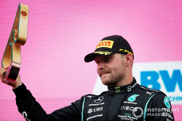 Podio: tercer lugar Valtteri Bottas, Mercedes