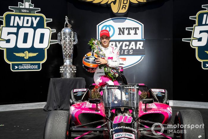 #105 Helio Castroneves 2021