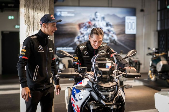 Toprak Razgatlioglu, BMW Motorrad WorldSBK Team, Michael van der Mark, BMW Motorrad WorldSBK Team