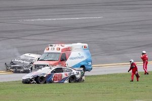 Aric Almirola, Stewart-Haas Racing, Ford Mustang Smithfield, Daniel Suarez, TrackHouse Racing, Chevrolet Camaro iFly, crash