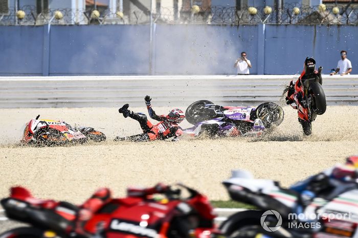 Caída de Michele Pirro, Ducati Team