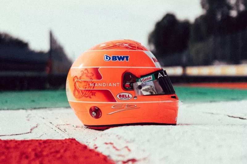 Casco di Esteban Ocon, Alpine