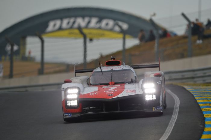 #7 Toyota Gazoo Racing Toyota GR010 - Hybrid Hypercar, Mike Conway, Kamui Kobayashi, José María López