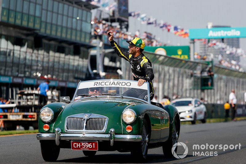 Daniel Ricciardo, Renault F1 Team, pilotlar geçit töreninde