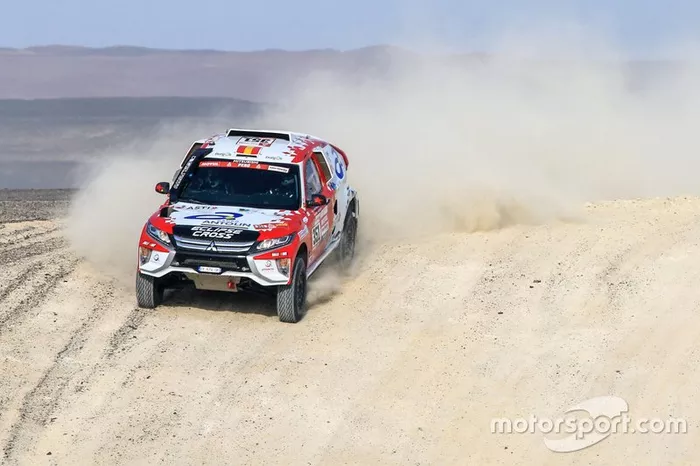 #351 Mitsubishi: Cristina Gutierrez, Pablo Moreno Huete