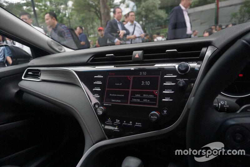 Interior Toyota All New Camry