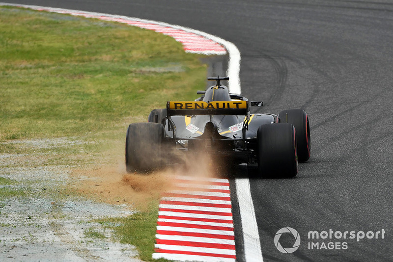 Ніко Хюлькенберг, Renault Sport F1 Team R.S. 18, розвертає болід та розбиває