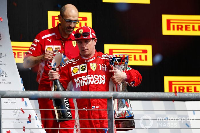 Podio: ganador de la carrera Kimi Raikkonen, Ferrari
