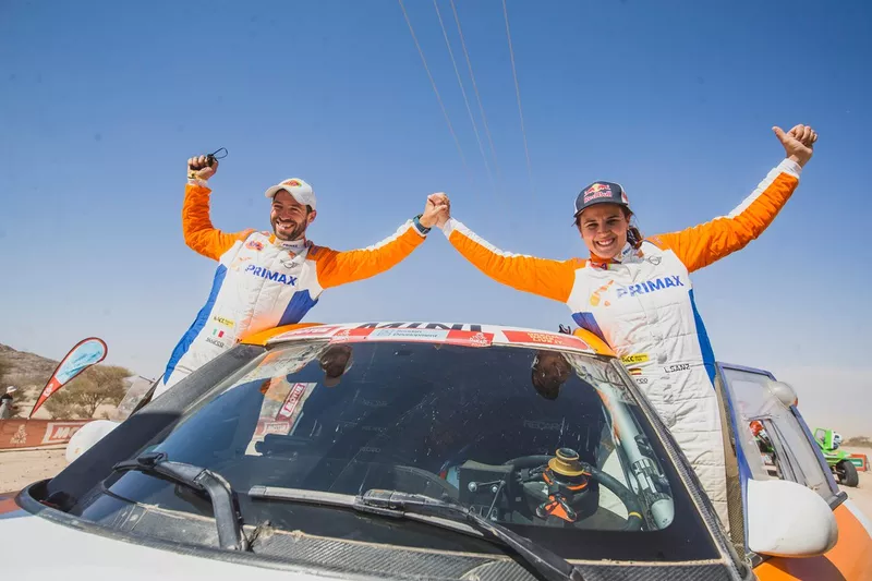 #238 X-Raid Mini John Cooper Works Rally Mini: Laia Sanz, Maurizio Gerini
