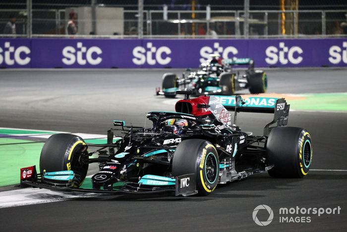 Lewis Hamilton, Mercedes W12, Valtteri Bottas, Mercedes W12