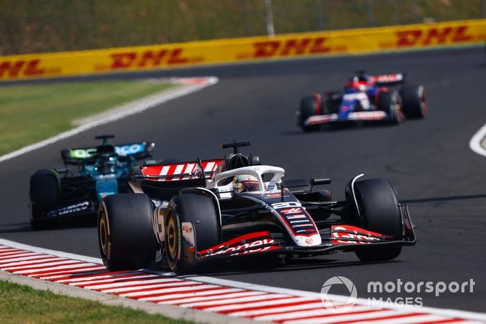 Kevin Magnussen, Haas VF-24, Lance Stroll, Aston Martin AMR24, Daniel Ricciardo, RB F1 Team VCARB 01