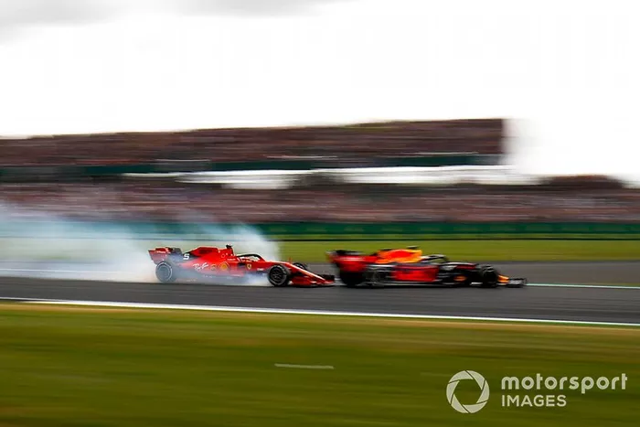 Choque de Sebastian Vettel, Ferrari y Max Verstappen, Red Bull Racing RB15