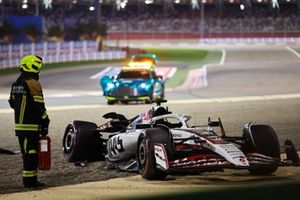 Esteban Ocon, Haas F1 Team crash car