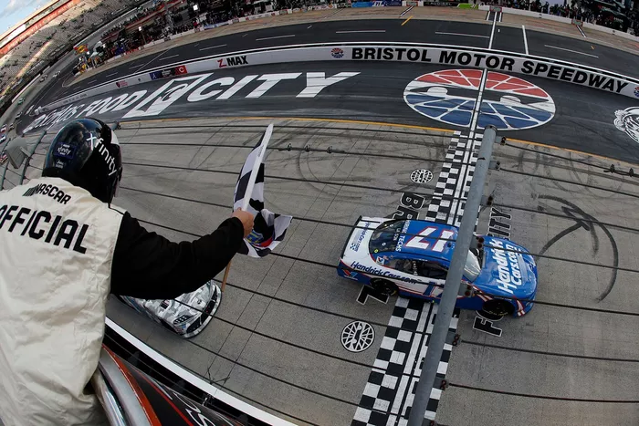 Kyle Larson, Chevrolet